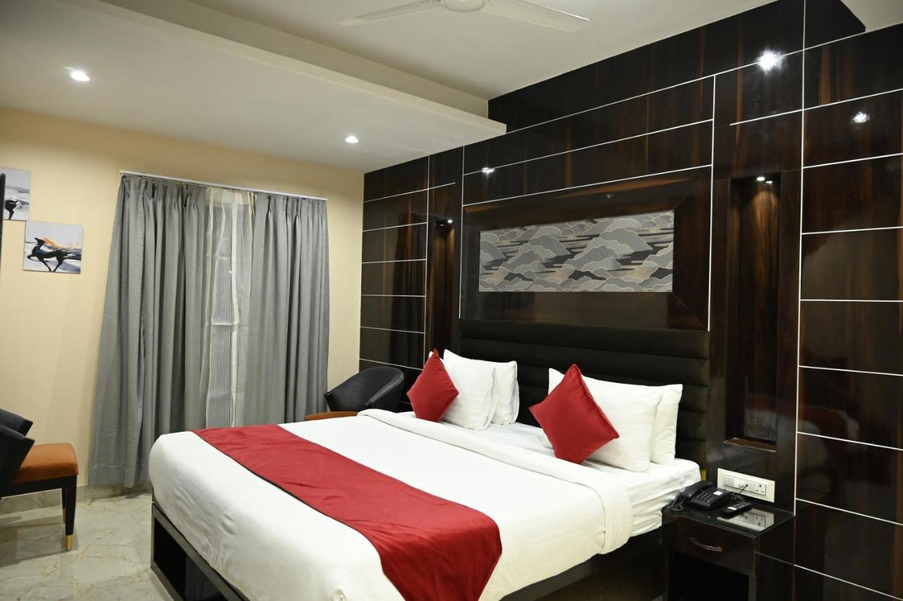 Hotel Trax International Jamshedpur Dış mekan fotoğraf